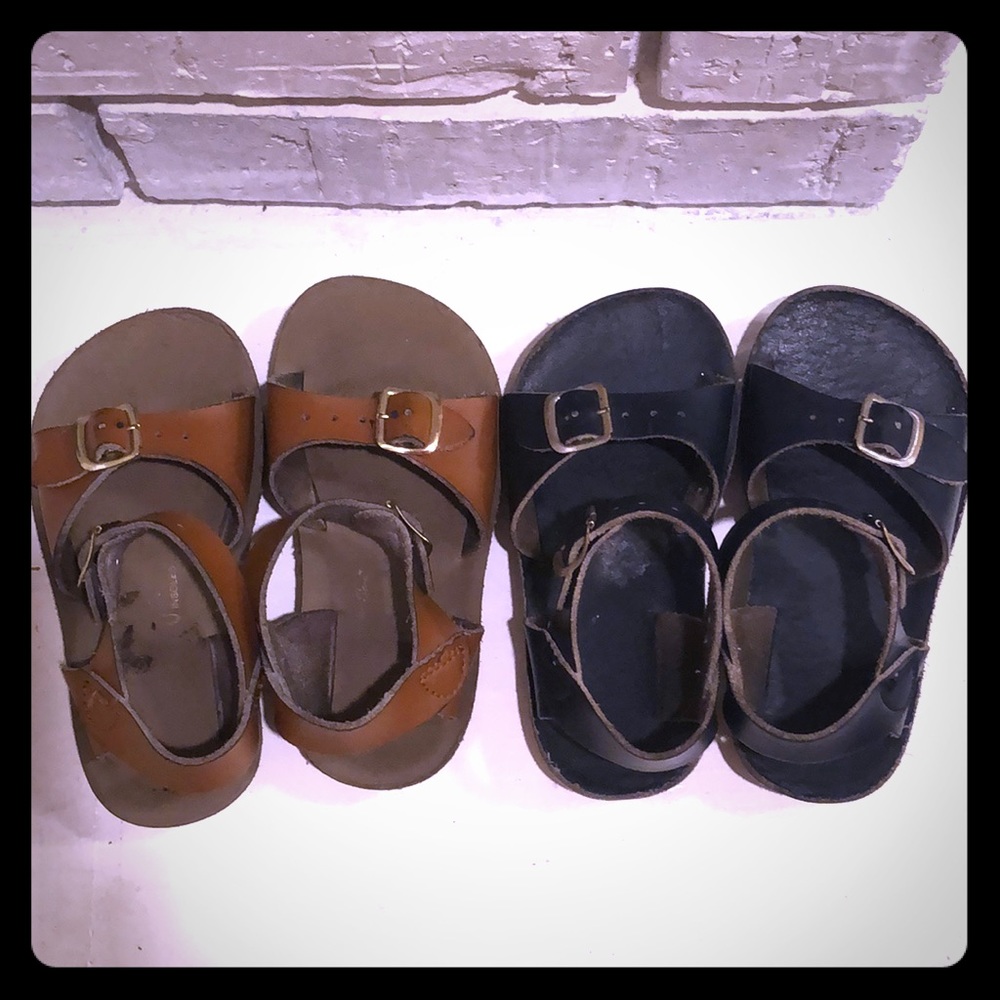 2 pair- Sun San sandals navy & tan